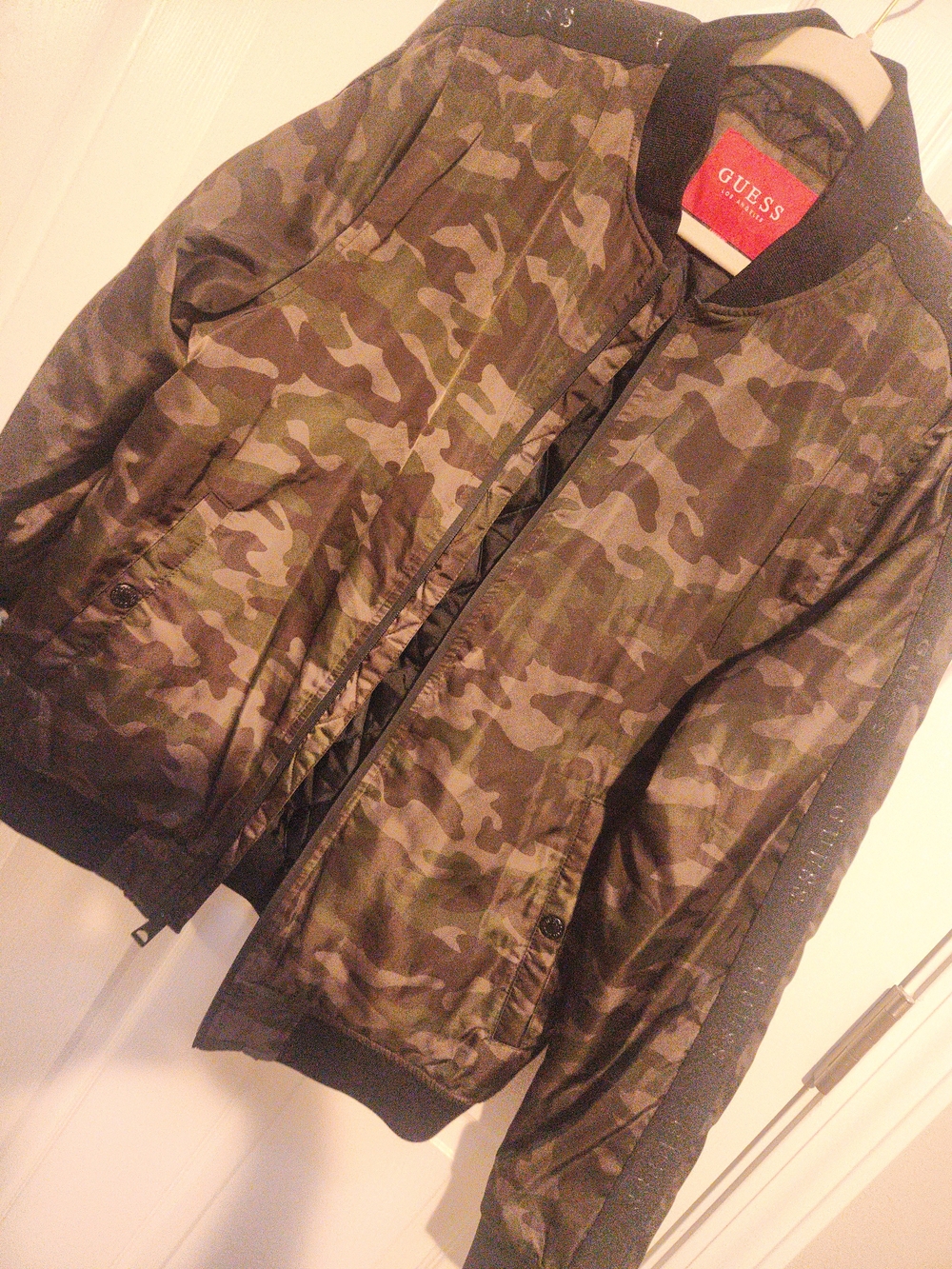GUESS Los Angeles Men’s Camo Bomber Jacket - Olive Green